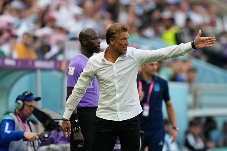 赏金女王试玩-RMC:沙特主帅勒纳尔未被告知下课,具体情况未来数小时将揭晓